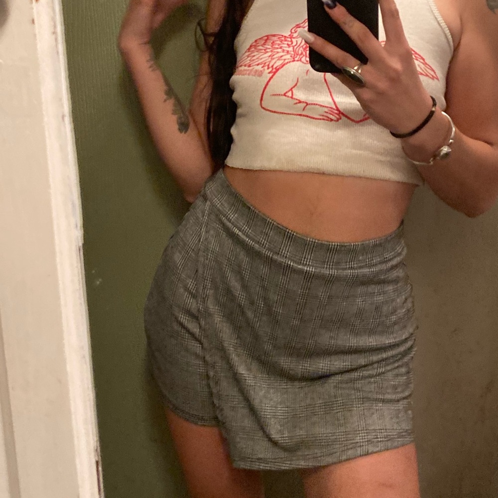 Mini skirt/shorts - Picture 2 of 4